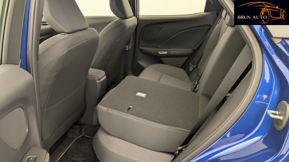Lexus LBX - Photo 13