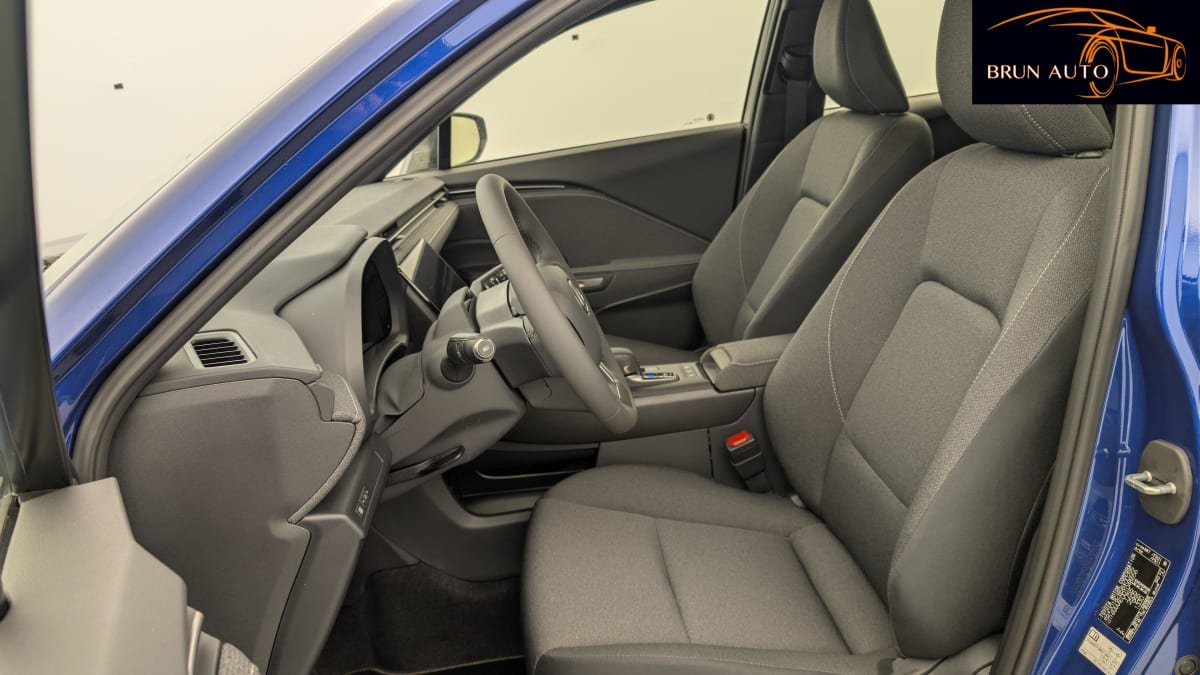 Lexus LBX - Photo 17