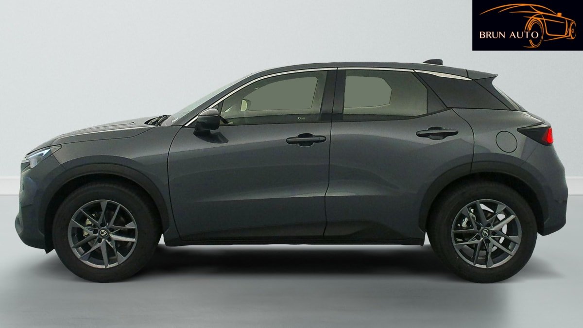 Lexus LBX - Photo 26