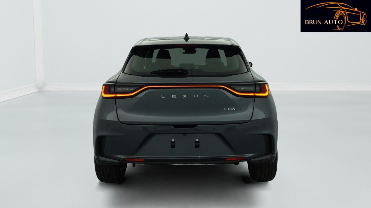 Lexus LBX - Photo 28