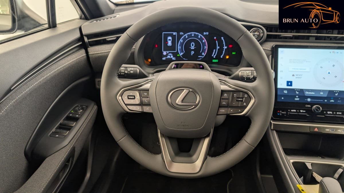 Lexus LBX - Photo 36