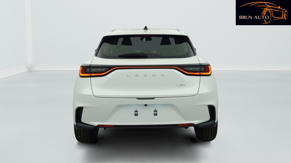Lexus LBX - Photo 50