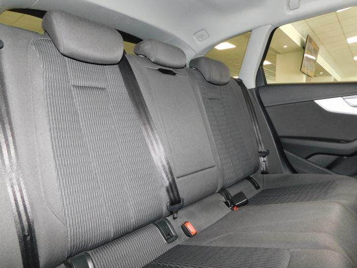 Audi A4 Avant - Photo 18