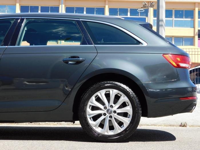 Audi A4 Avant - Photo 7