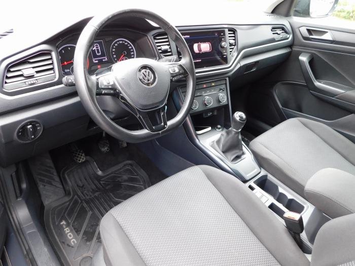 Volkswagen T-Roc - Photo 12