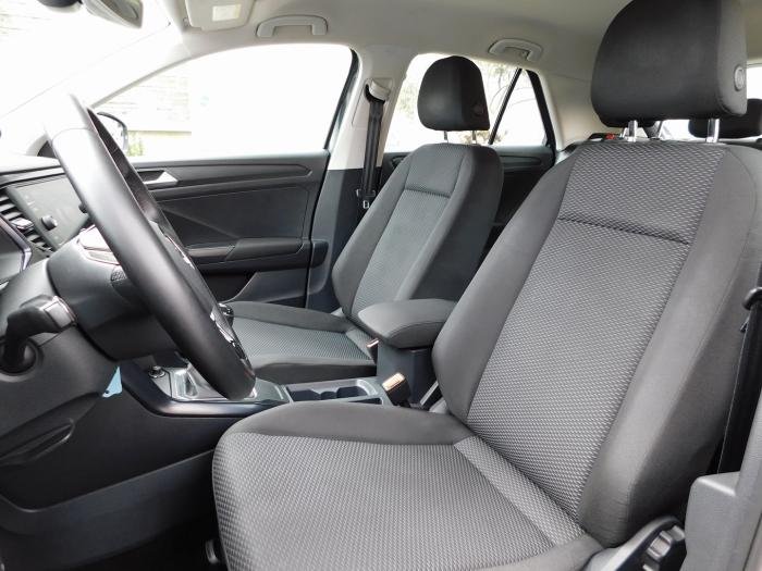 Volkswagen T-Roc - Photo 13