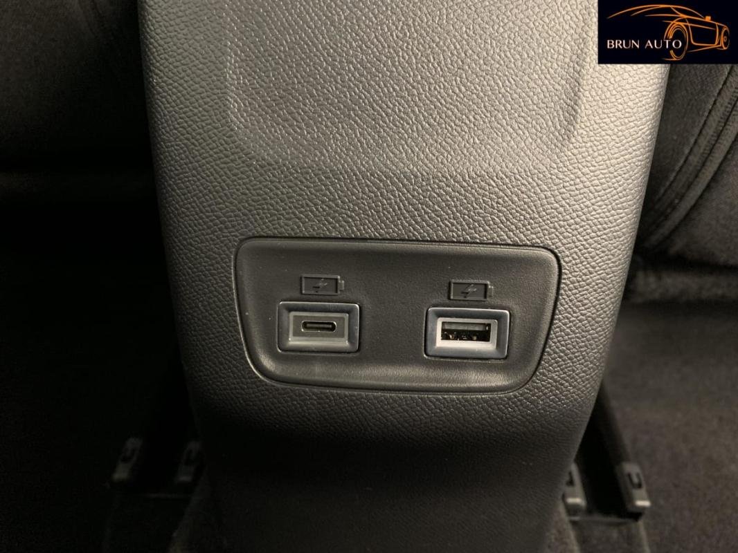 Peugeot 208 - Photo 17