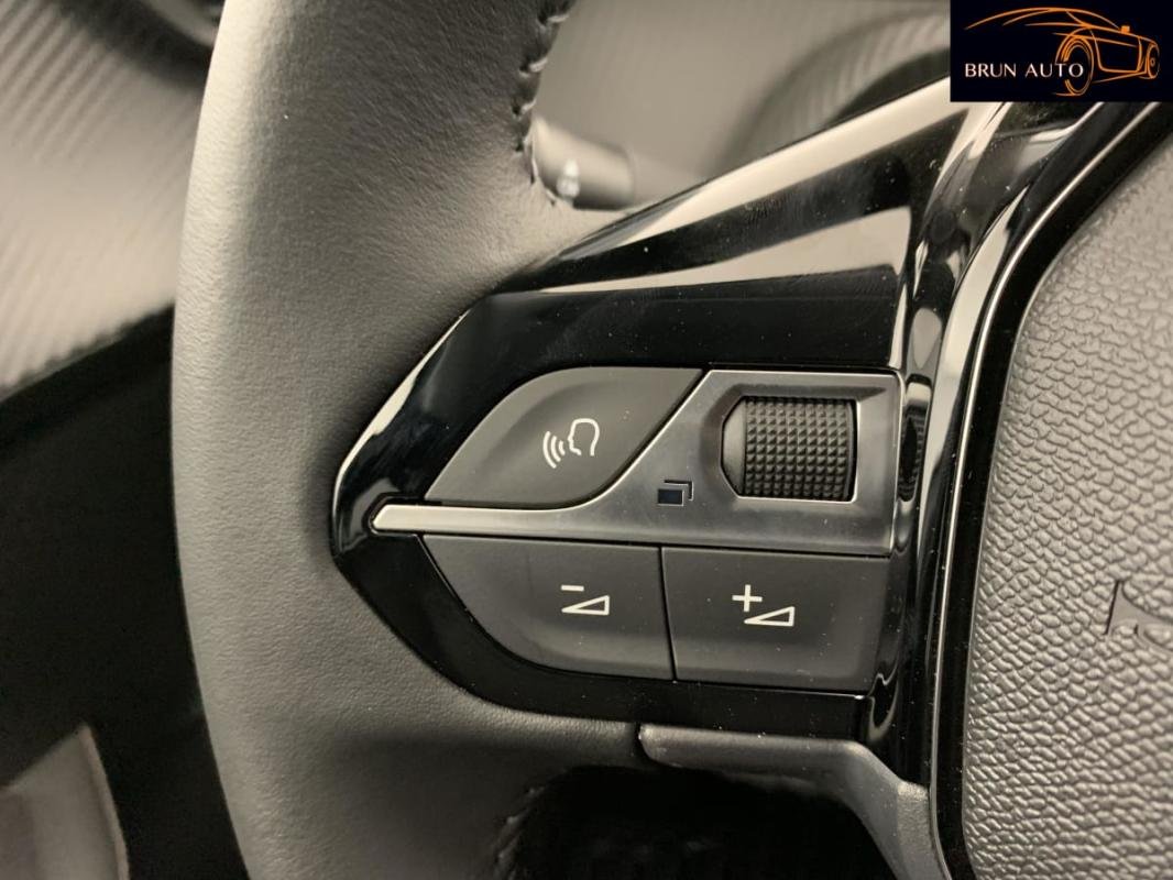 Peugeot 208 - Photo 37