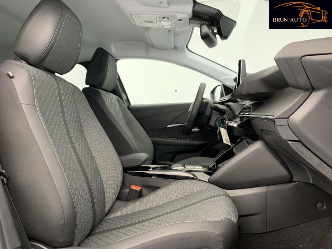 Peugeot 208 - Photo 9