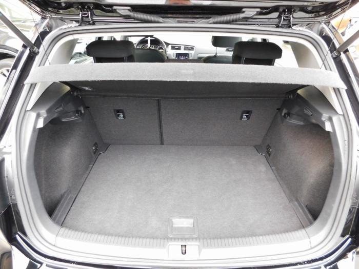 Volkswagen Golf - Photo 11