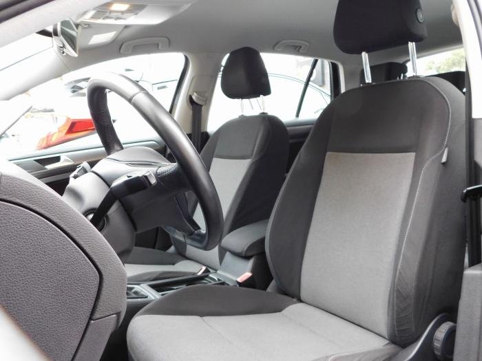 Volkswagen Golf - Photo 13