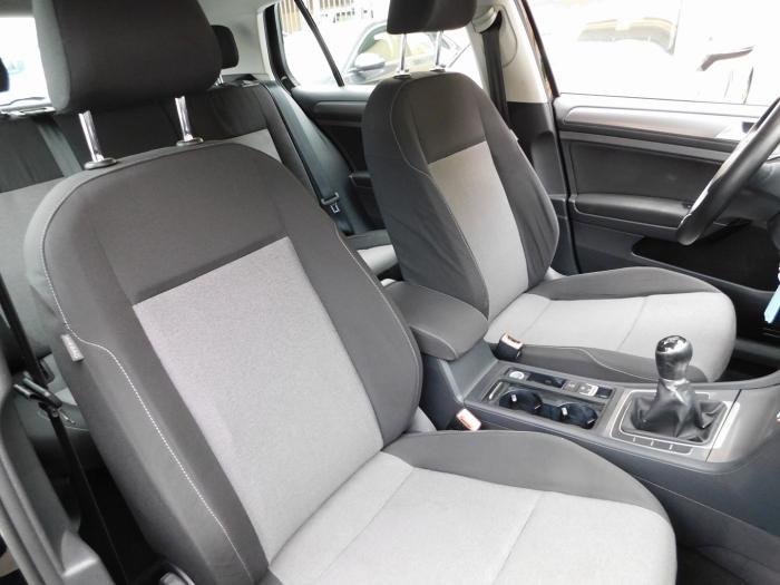 Volkswagen Golf - Photo 18