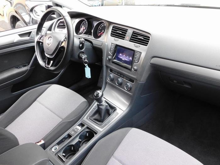 Volkswagen Golf - Photo 19