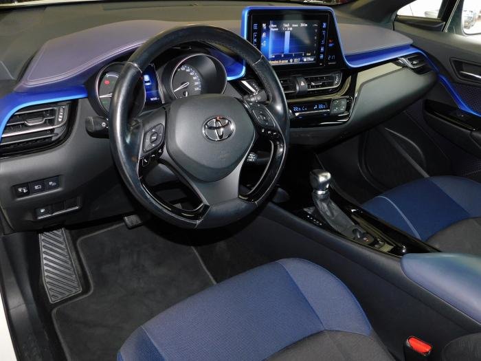 Toyota C-HR - Photo 13