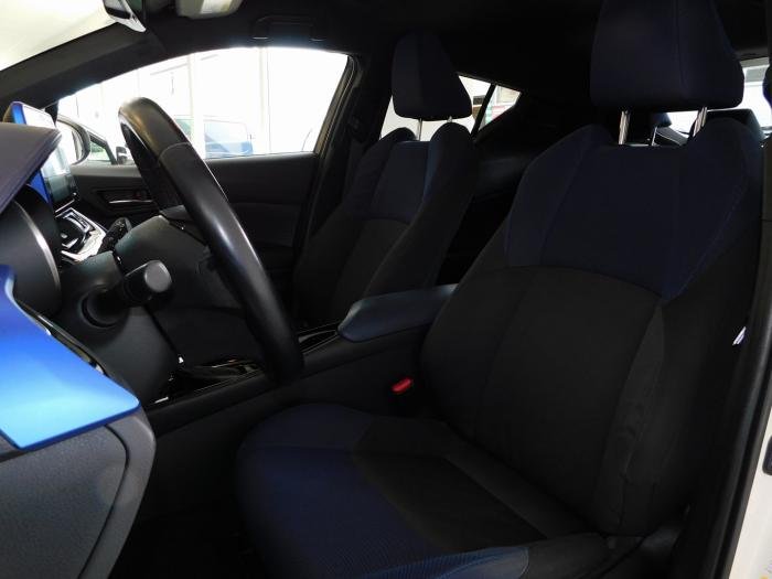Toyota C-HR - Photo 15