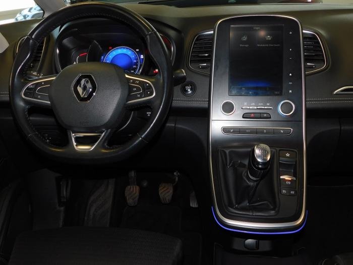 Renault Scénic - Photo 17