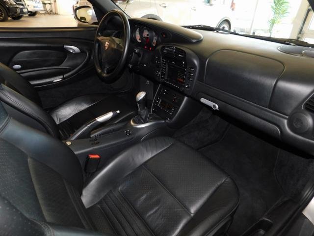 Porsche 911 - Photo 20