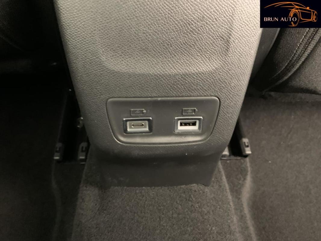 Peugeot 208 - Photo 17