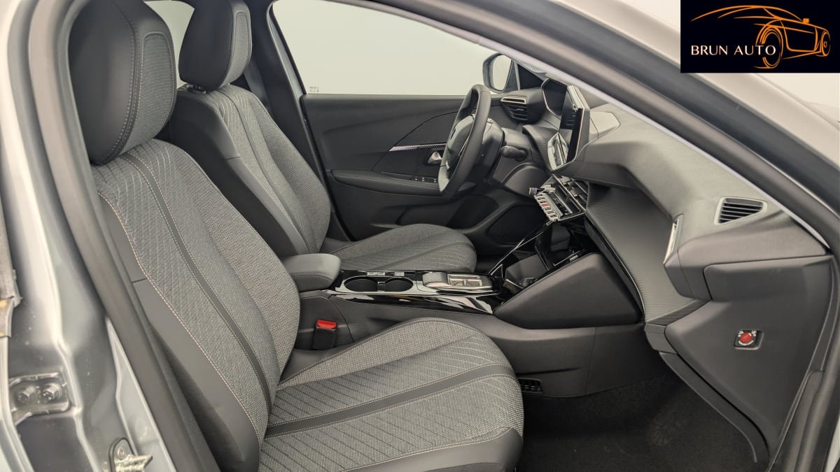 Peugeot 208 - Photo 33