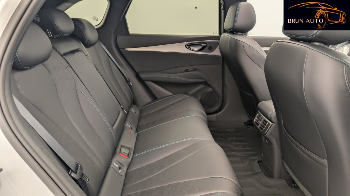 BYD Seal - Photo 10