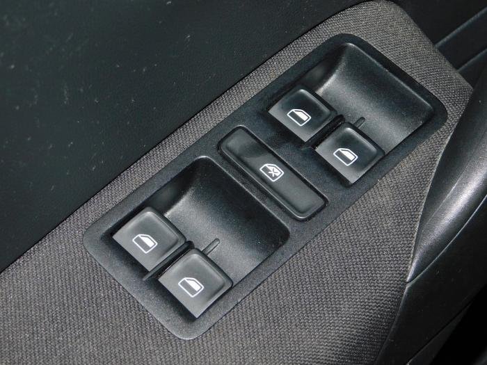 Volkswagen Polo - Photo 13