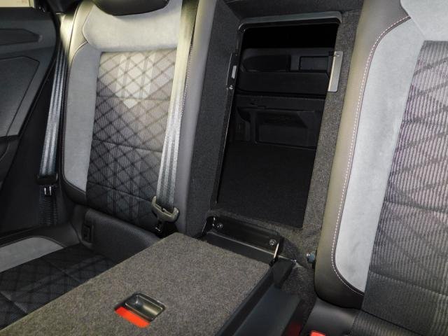 Volkswagen T-Roc - Photo 18