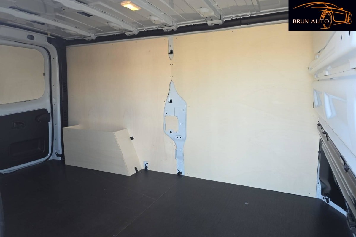 Nissan Primastar - Photo 10