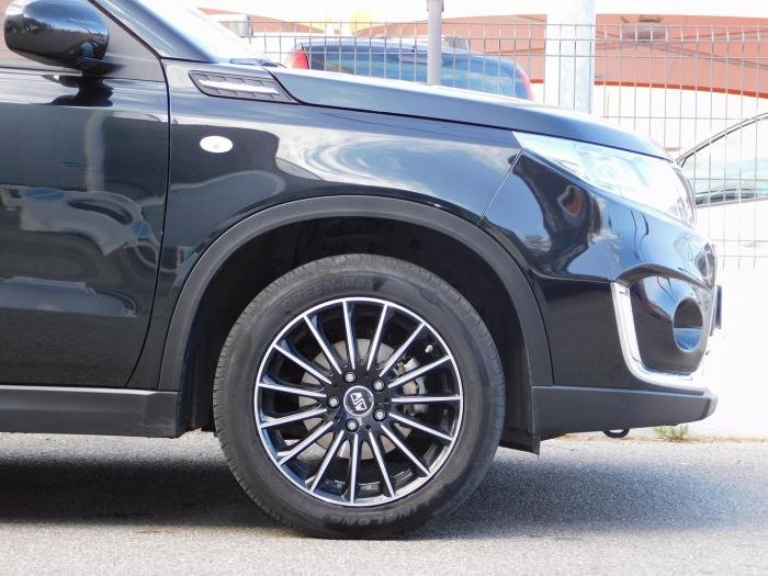 Suzuki Vitara - Photo 4