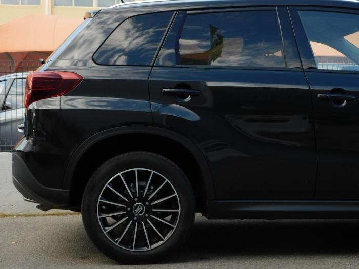 Suzuki Vitara - Photo 6