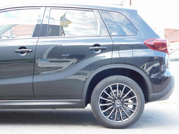 Suzuki Vitara - Photo 9
