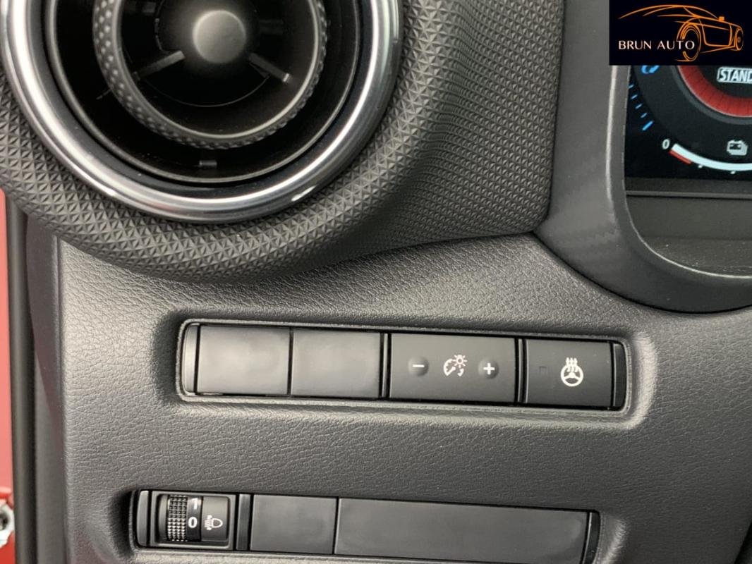 Nissan Juke - Photo 22