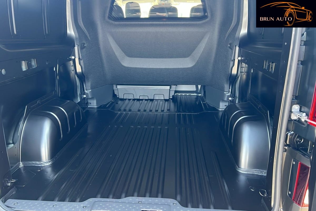 Renault Trafic - Photo 11