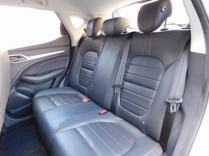 MG ZS - Photo 15