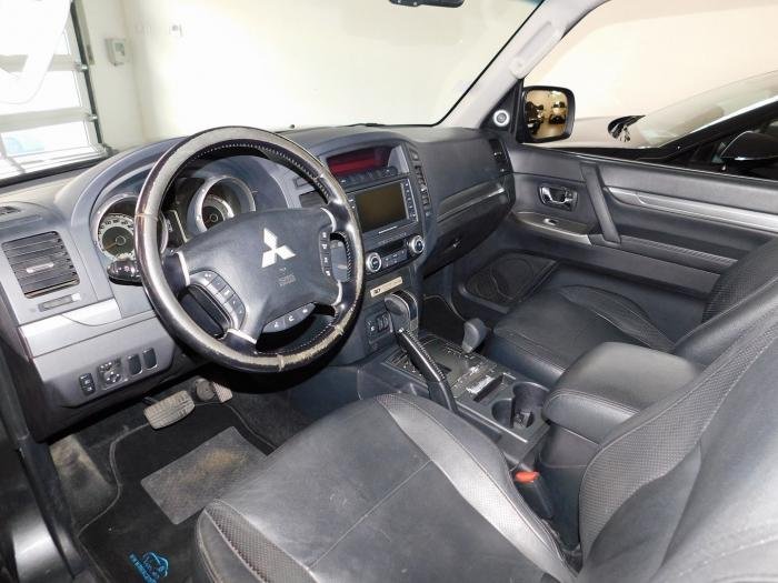 Mitsubishi Pajero - Photo 15