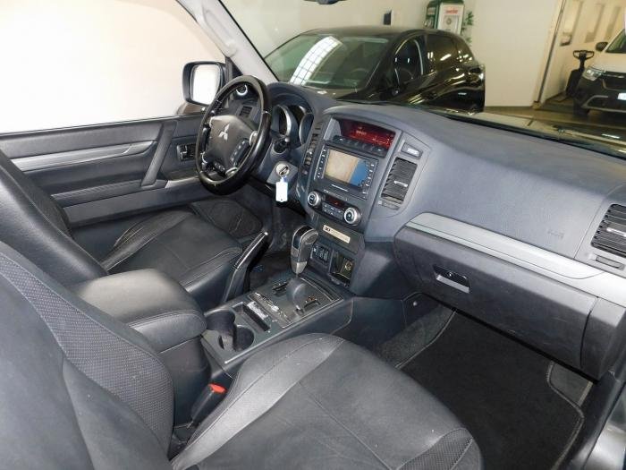 Mitsubishi Pajero - Photo 17