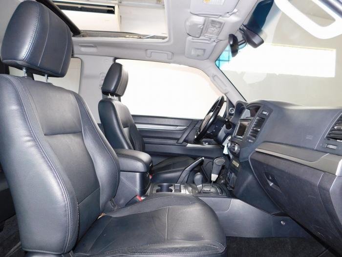 Mitsubishi Pajero - Photo 18