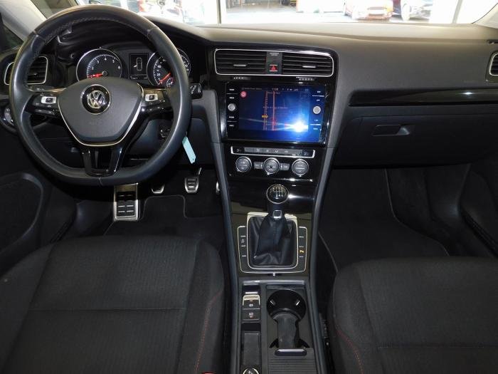 Volkswagen Golf - Photo 13