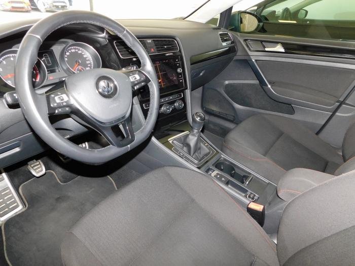 Volkswagen Golf - Photo 15