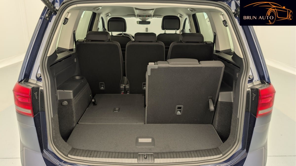 Volkswagen Touran - Photo 32