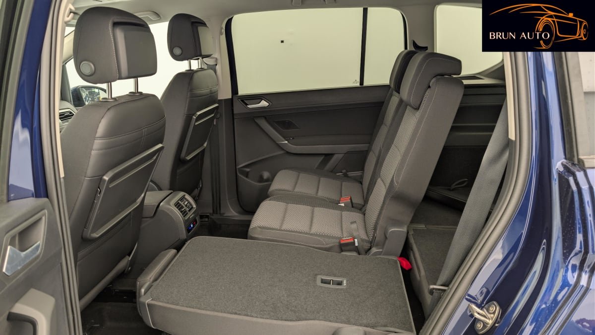 Volkswagen Touran - Photo 33