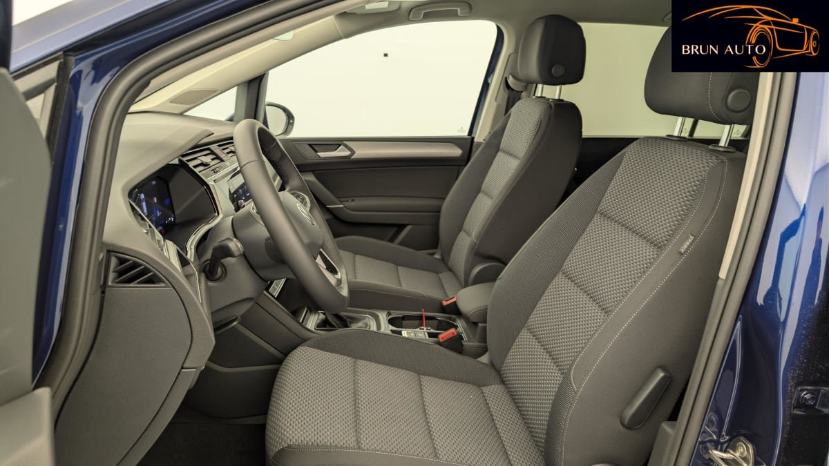 Volkswagen Touran - Photo 37