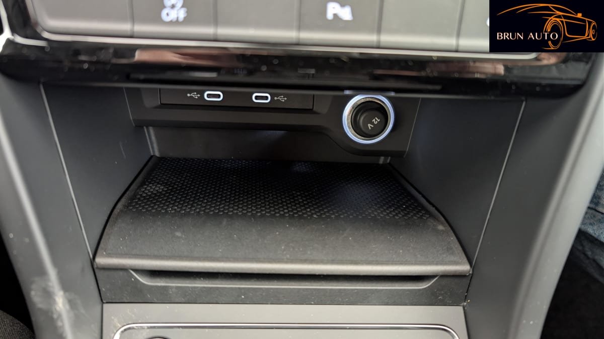 Volkswagen Touran - Photo 41