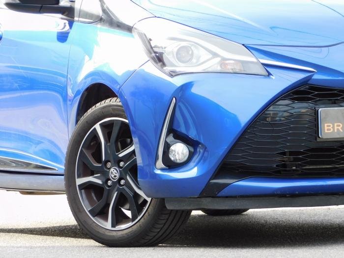 Toyota Yaris - Photo 2