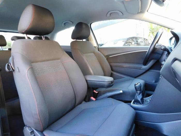 Volkswagen Polo - Photo 11