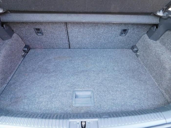 Volkswagen Polo - Photo 8