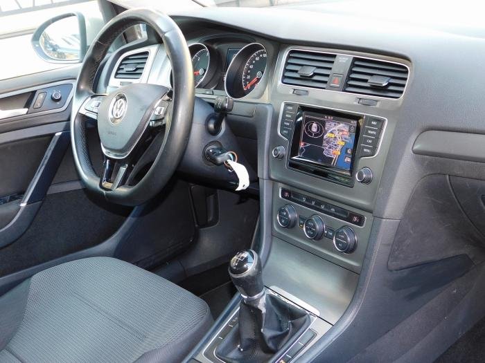Volkswagen Golf - Photo 20