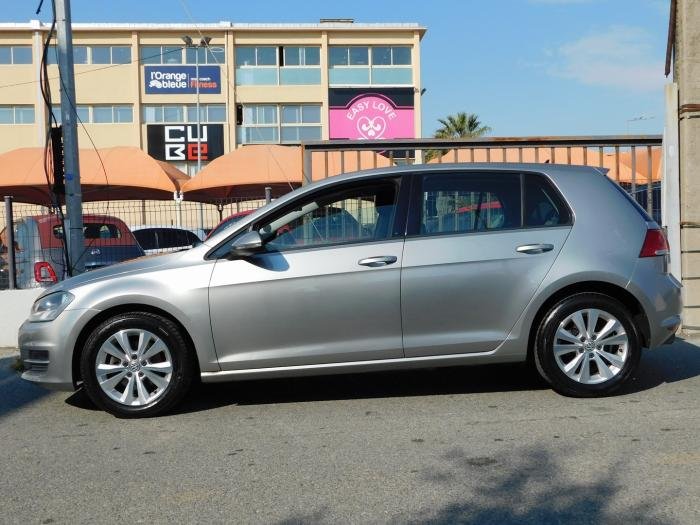 Volkswagen Golf - Photo 9
