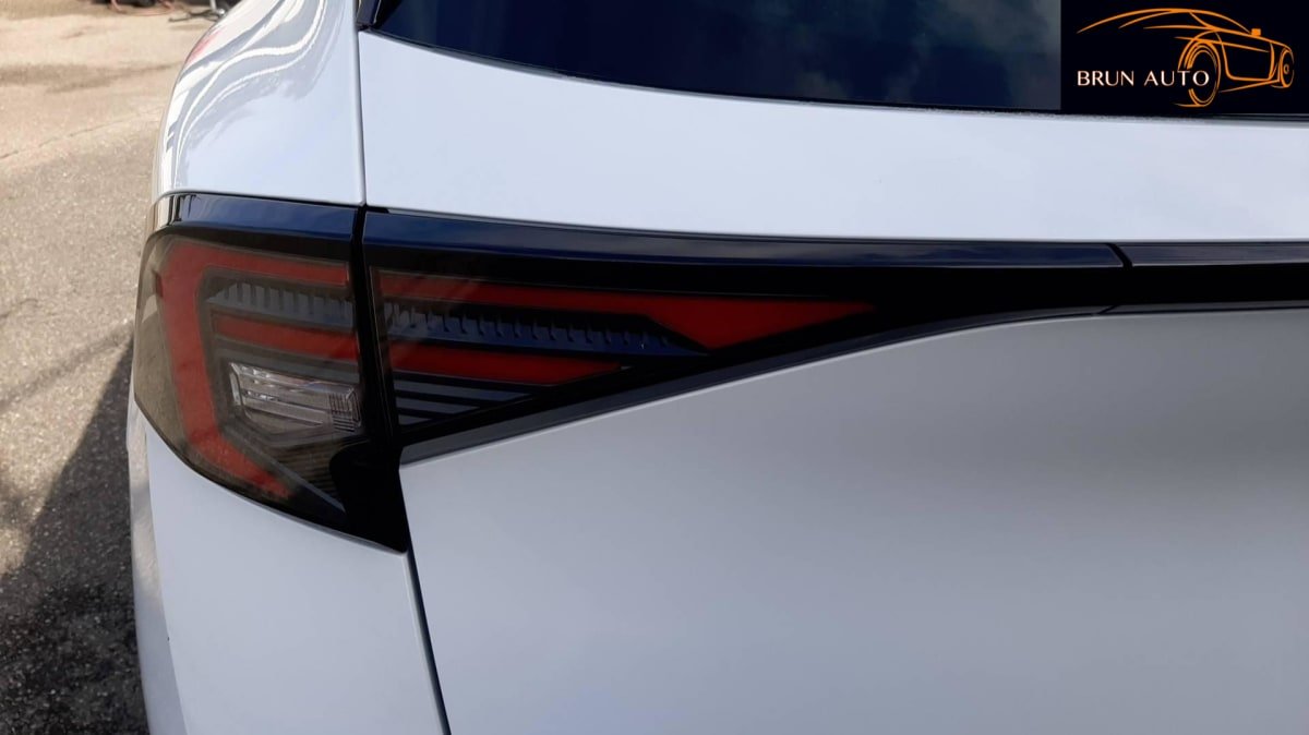 Kia Sportage - Photo 11