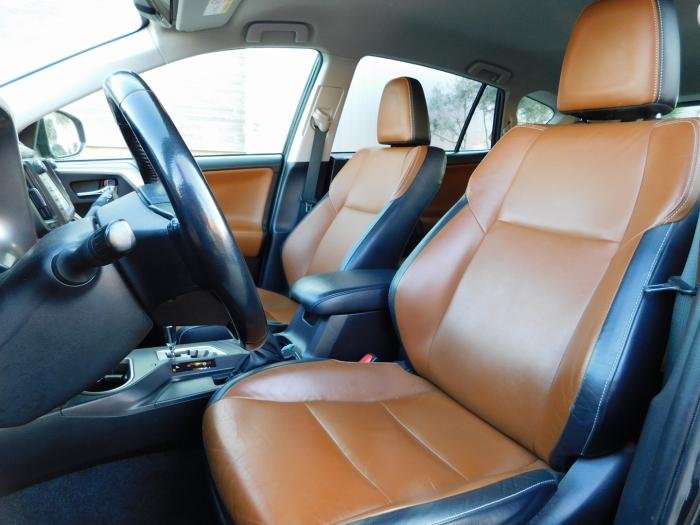Toyota RAV4 - Photo 11