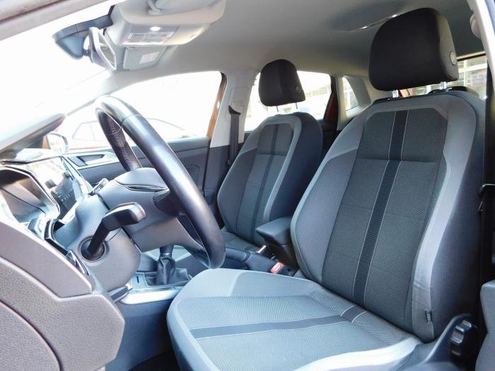 Volkswagen Polo - Photo 12